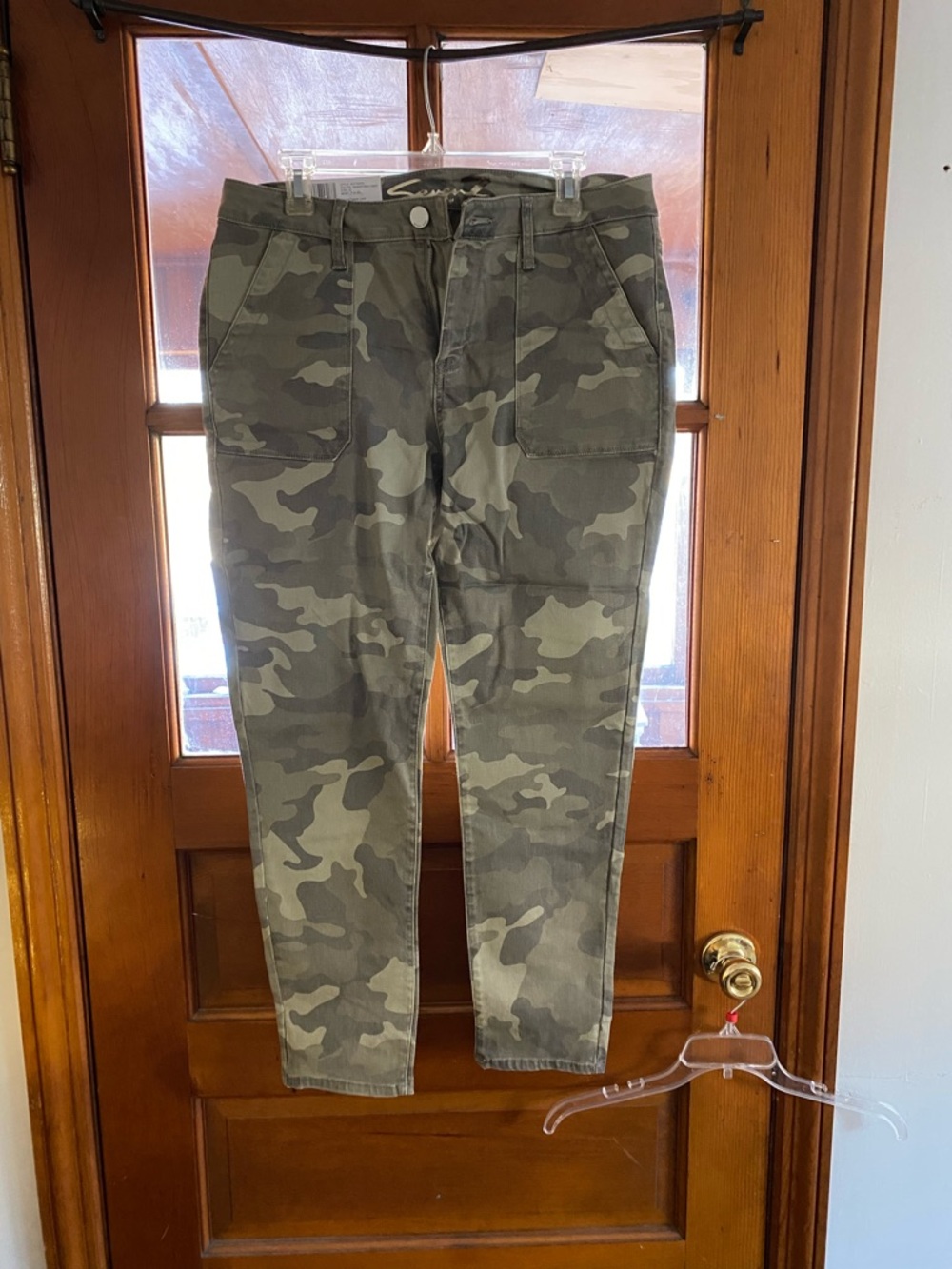 Camo Utility Skinny Pants - Olive Green NWT Size 12
